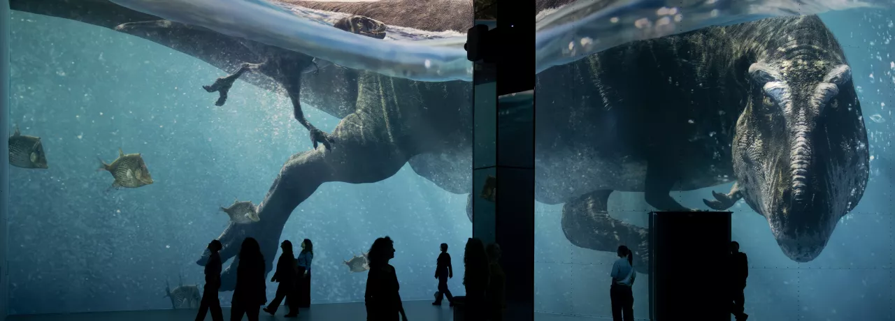 dinosaurier sea menchen