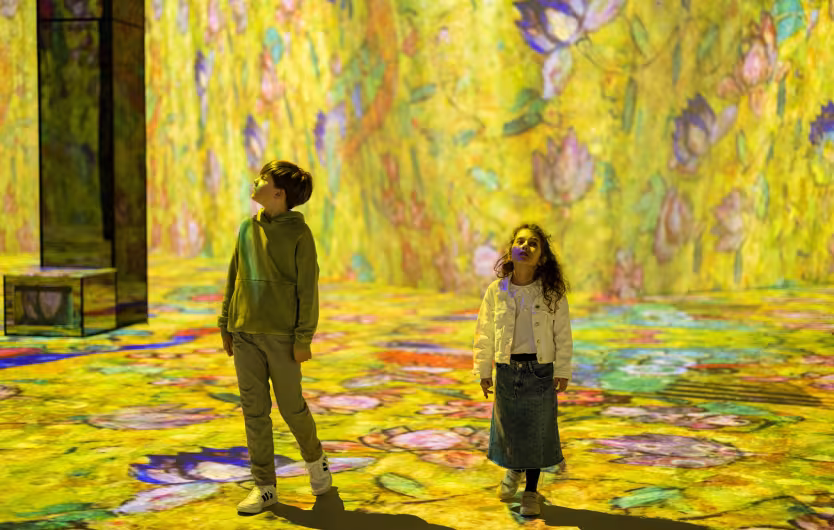 kids projection klimt immersive experience