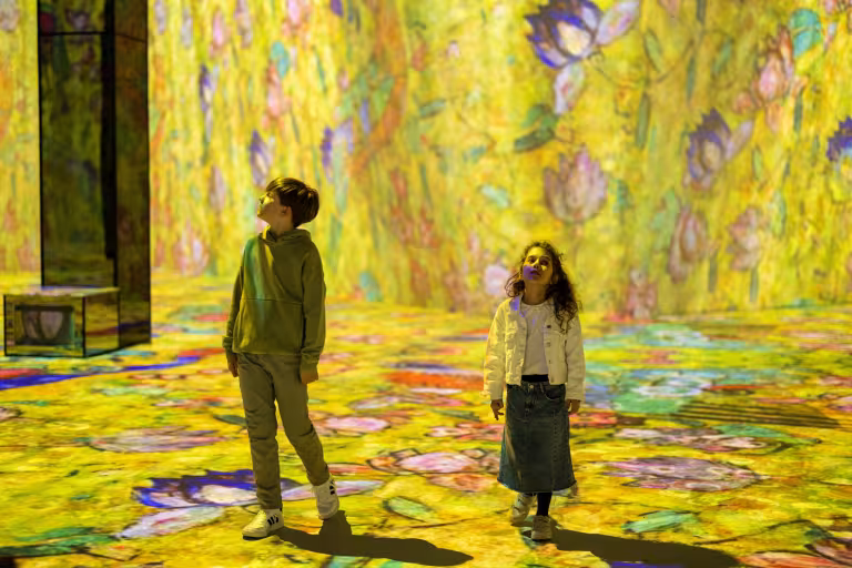 kids projection klimt immersive experience